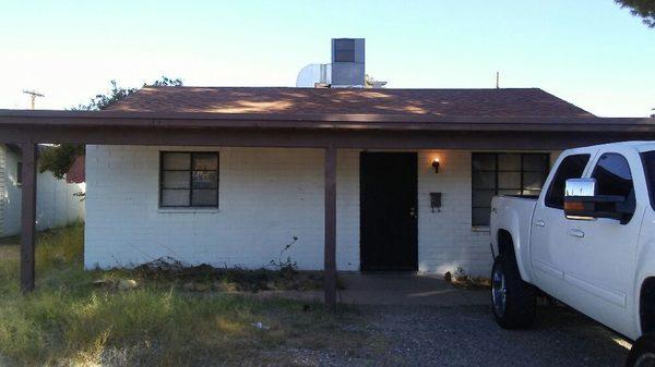 Porch rebuild and repainted. New roof and fascia with new drip edge installed.