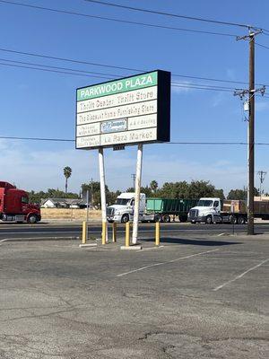 Parkwood Plaza sign for thrift center. This is what you should look for off Highway 145 in Parkwood.