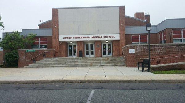 The school front on Jefferson Street