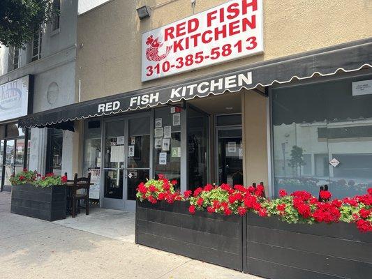 Come on in to Red Fish Kitchen!!