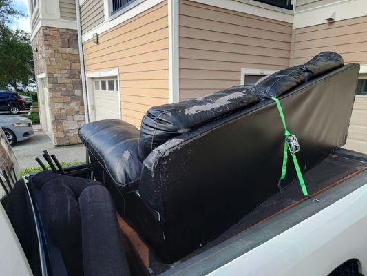 My old junk loaded up into Robert's truck.