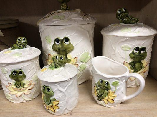 Cute frog set