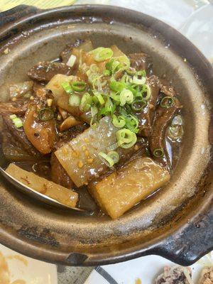 Braised beef Stewed Beef Brisket in Claypot House Special