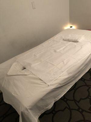 Basic massage room