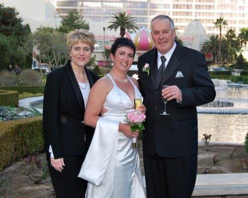 Rev. Julie Nourish marrying a couple on the Las Vegas Strip