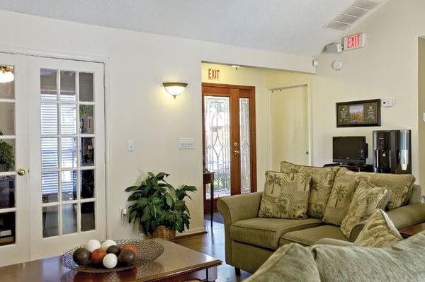 Clubhouse available: http://www.douglastonvillas.com/apartments/amenities.do