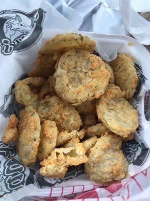 Fried pickles the way they SHOULD be done!