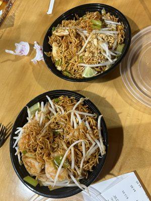 Chicken and shrimp crispy pad Thai