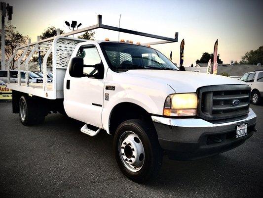 02 Ford F550 with 7.3 turbo diesel only 62kmiles