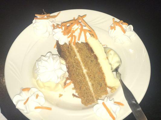 Carrot Cake w/ ice cream