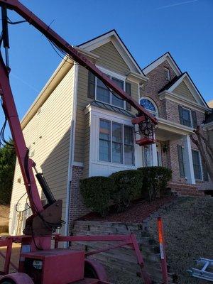 Window sash replacements, paint and reflash windows with elastomeric seal in Hamilton Mills, GA (Lawrencevelle, GA) Any window!  Anywhere!