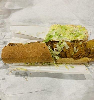 Fried oyster po-boy