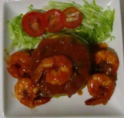 Mofongo con Camarones en Salsa Criolla / Mofongo with Shrimp in Criolla Sauce