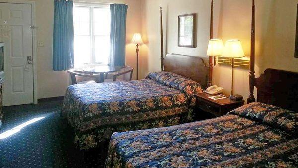 MH StratfordMotorInn EastEllijay GA Guestroom TwoDouble