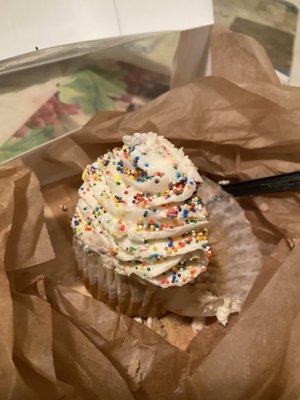 Birthday cake cupcake