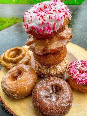 IG: @253Eater Tower of Cake Donuts