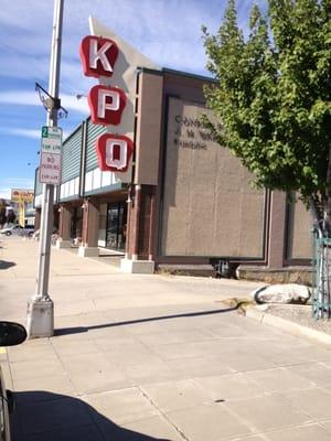 Kpq Am & the Quake Fm