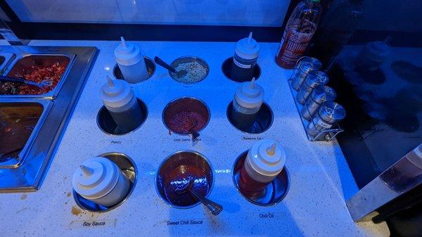 Sauce bar