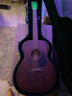 Martin 00-15m! Picked by pictures from excellent wood grain! Plays great! 5th Martin now!! Berta