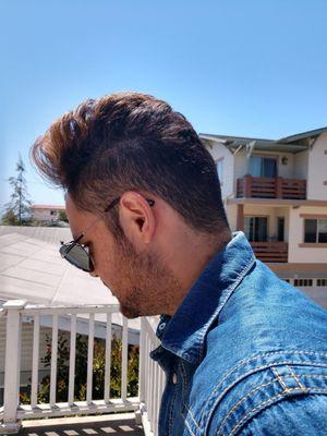 Men's haircut with highlights