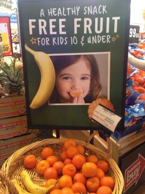 Free fruit for kids ten and under