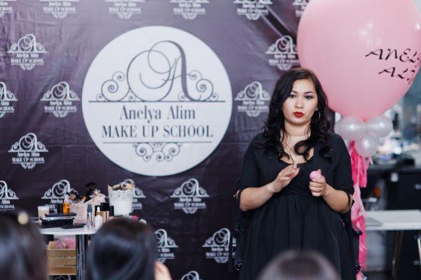 Anelya Alim Makeup School New York