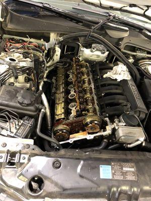 BMW 528i valve cover gasket replacement E60 2009