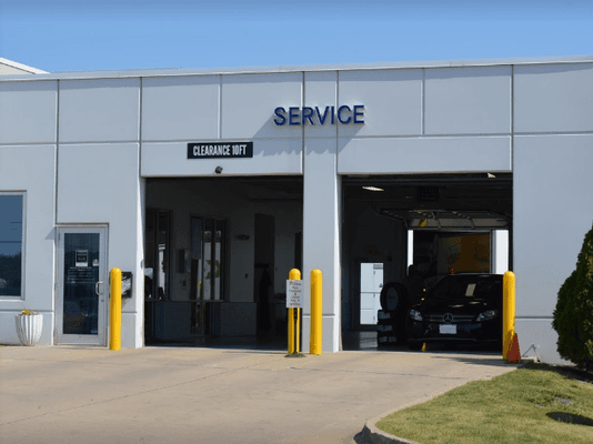 Mercedes-Benz of Des Moines Service Center