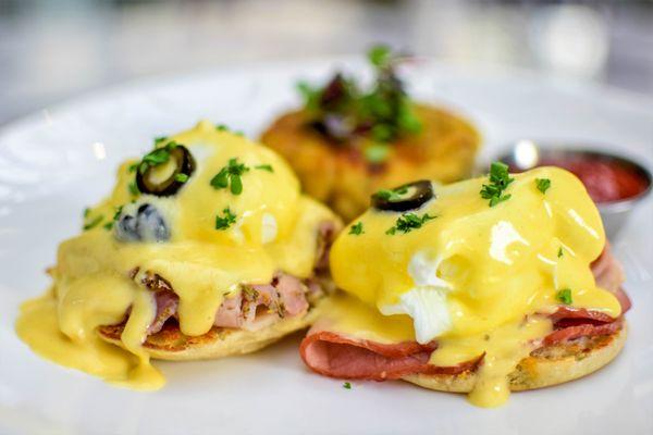 Eggs Benedict with Fra' Mani Rosemary Ham