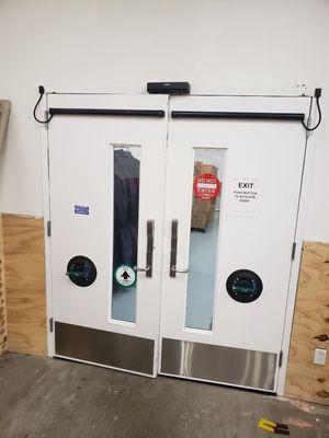 Automatic door repair