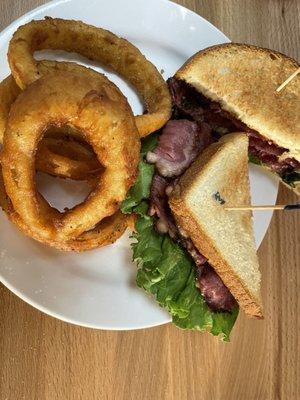 Pastrami Sandwich with onion rings