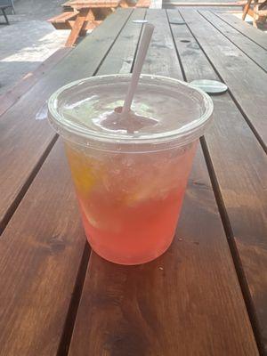 32 oz strawberry lemonade again 32OZ!!