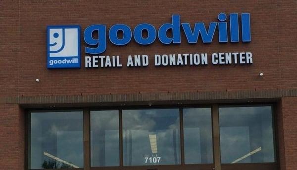 New HUGE Goodwill location in Westerville!!