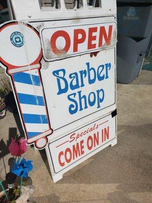 Kandy's Barber Shop