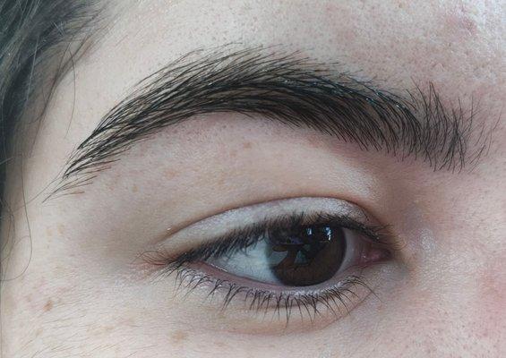 Popy’s Eyebrow Threading & Henna Design