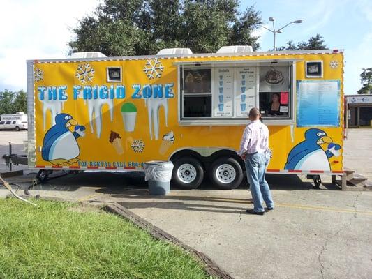 The Frigid Zone snowballs & ice cream truck