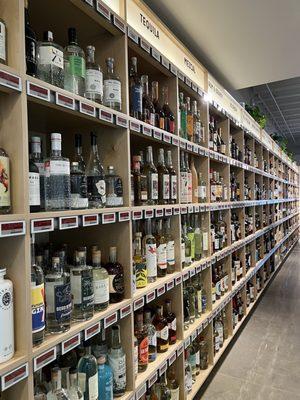 Hi-Lo Liquor Market