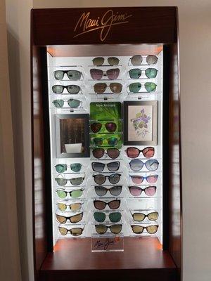 Sweet!  Found some Maui Jim's at this optometry office in Mountain's Edge near the Albertsons!