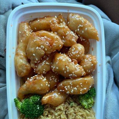 C25. Honey Chicken Combination