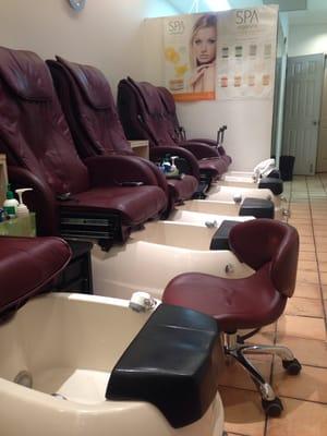 Pedi seats