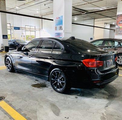 Jet Black - 2016 BMW 328i