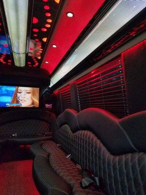 15 Passengers Mercedes Sprinter Limousine