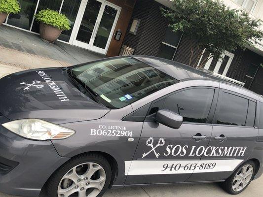 SOS locksmith owner car