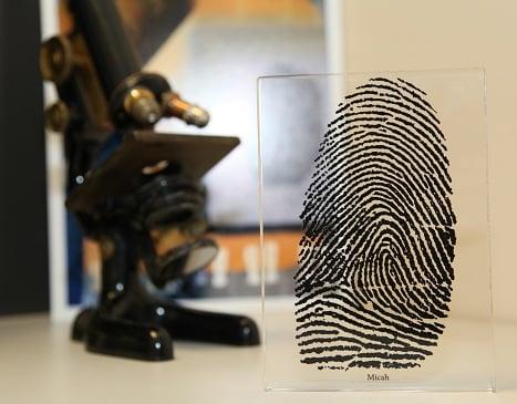 Made with your own fingerprint, this is the perfect conversation-starter and can be placed on any coffee table or office desk.