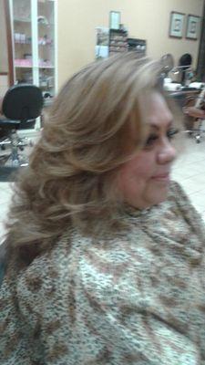 Woman's Color, Highlights, Cut and Style