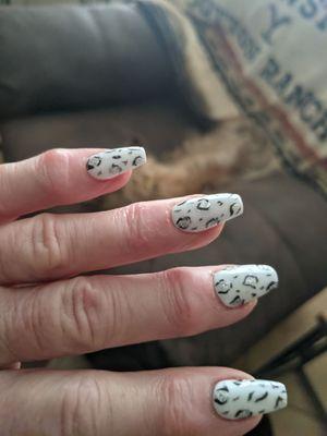 My wish was granted at Tipsy Nails. Told the Owner/manicurist l was wearing black and white and voila'...Love it there.