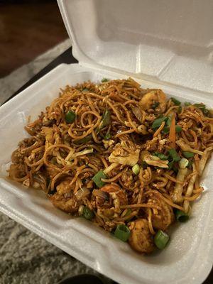 Szechuan noodles weirdest taste ever/ tough shrimp