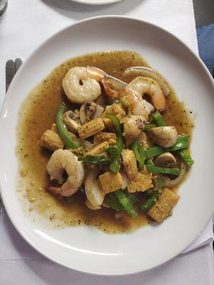 Pad baby corn with shrimp