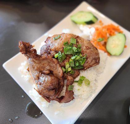 #47 Com Suong Nuong ( Grilled Pork Chops )