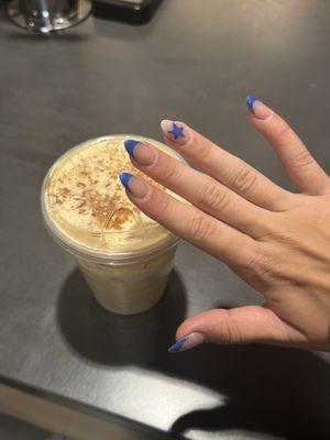 nails, hand, Starbucks drink